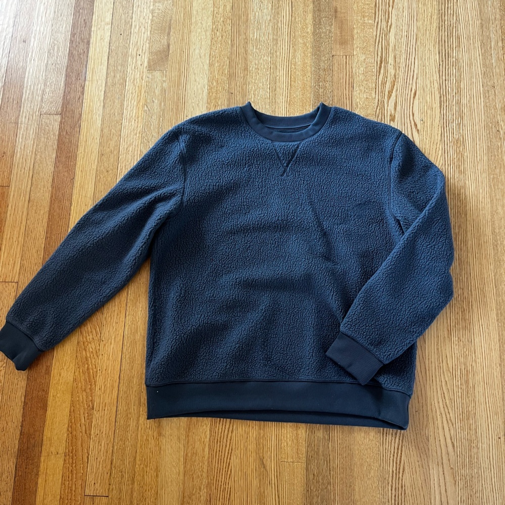 Goodfellow fuzzy crewneck size L